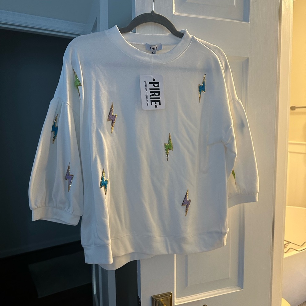 Fate sweatshirt, NWT